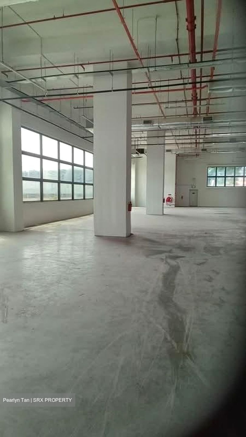The Furniture Mall (D22), Factory #529696261
